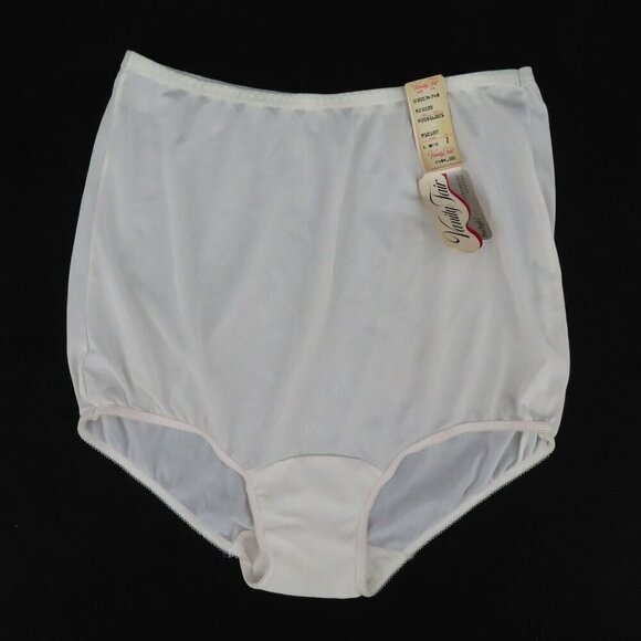 VTG NOS Vanity Fair Womens 7 Pechglo 16001 White Panty NEW Lightweight Comfort